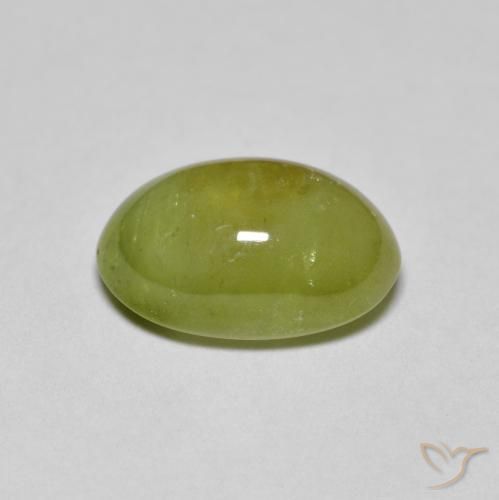 Esfena Luz verde Natural 3.10ct, oval, Translúcido