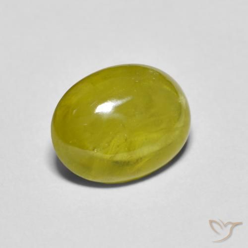 Esfena Verde Floresta Quente Natural 2.34ct, oval, Transparente