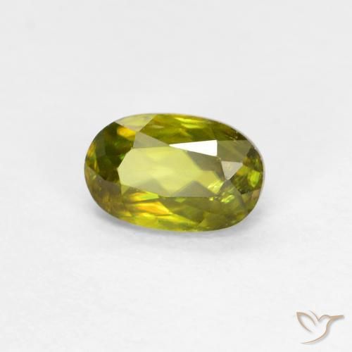 Esfena Verde Floresta Quente Natural 0.56ct, oval, VS