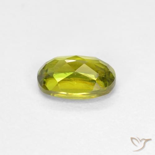Esfena Verde Floresta Quente Natural 0.56ct, oval, VS