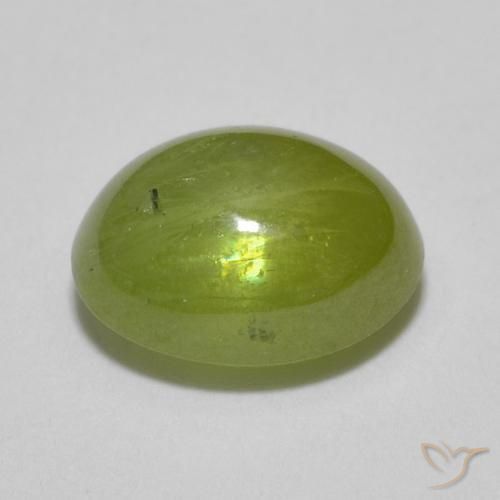 Esfena Verde oliva Natural 1.54ct, oval, Translúcido