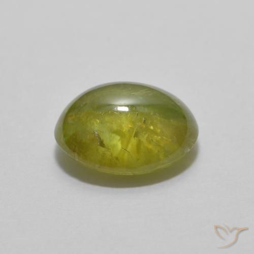 Esfena Verde Floresta Quente Natural 1.35ct, oval, Transparente