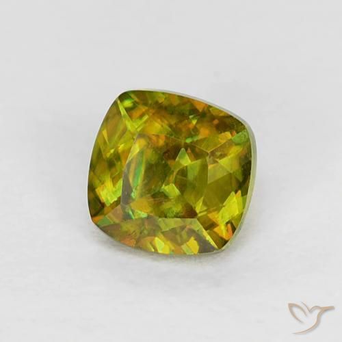 0.34ct Natural Verde médio Esfena, Almofada, VS
