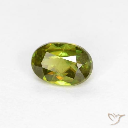Esfena Medium Dark-Green Natural 0.42ct, oval, VS