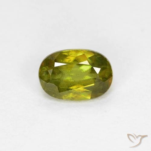 0.42ct Natural Verde médio Esfena, oval, VS