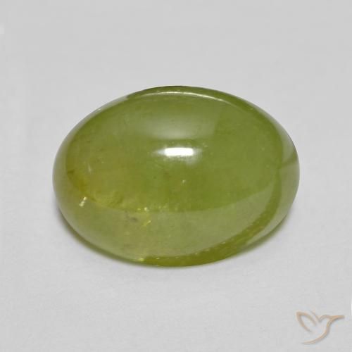 2.67ct Natural Verde oliva Esfena, oval, Translúcido