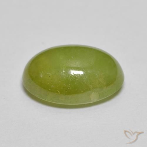 Esfena Verde oliva Natural 2.67ct, oval, Translúcido