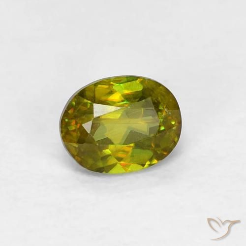 Esfena Verde médio Natural 0.37ct, oval, VVS-VS