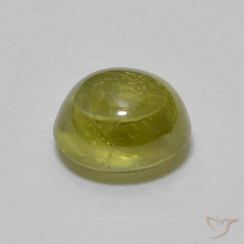 Esfena Luz verde Natural 0.83ct, oval, Transparente