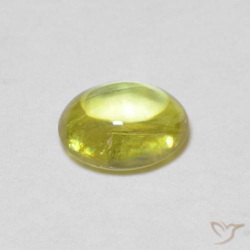 Esfena Verde Floresta Quente Natural 0.75ct, oval, Transparente