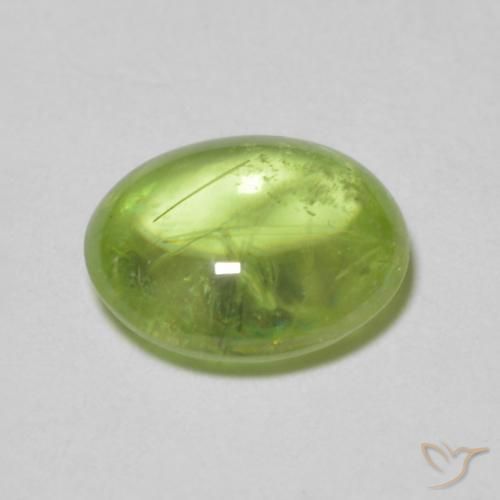 Esfena Verde Vivo Claro Natural 1.34ct, oval, Transparente