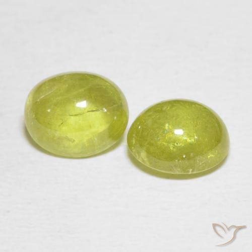 Pedras preciosas de Esfena amarelo médio natural de 3.79 ct, oval, Transparente