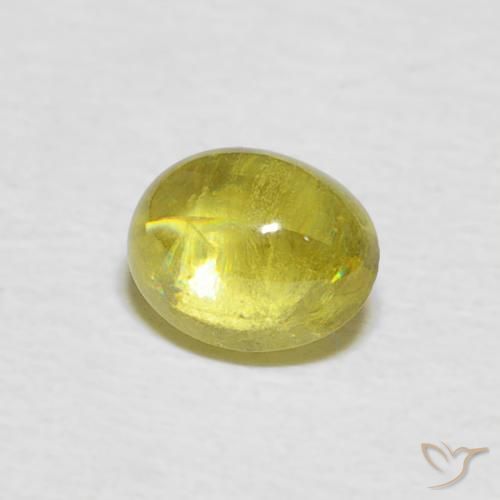 Esfena amarelo médio Natural 0.84ct, oval, Transparente