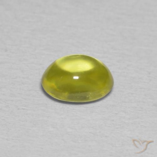 Esfena Verde Floresta Quente Natural 0.85ct, oval, Transparente