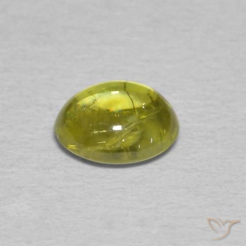 Esfena Verde Floresta Quente Natural 1.06ct, oval, Transparente
