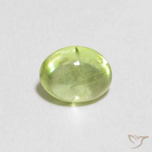 0.68ct Natural Verde Vivo Claro Esfena, oval, Transparente