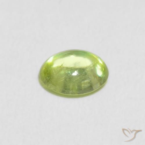 Esfena Verde Vivo Claro Natural 0.68ct, oval, Transparente