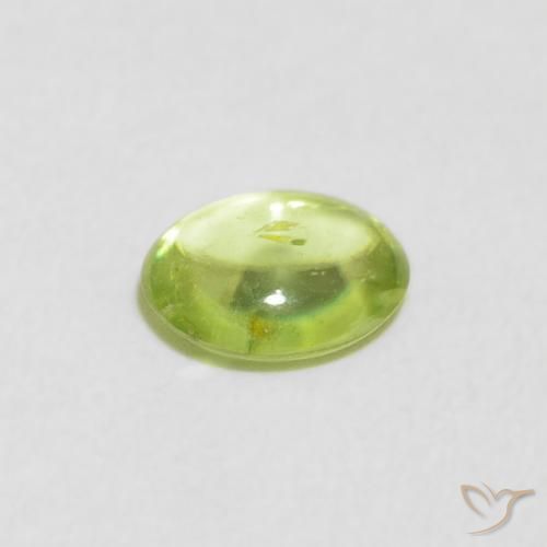 Esfena Verde médio Natural 0.68ct, oval, Transparente