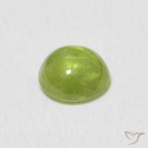 Esfena Verde claro Natural 0.69ct, oval, Transparente