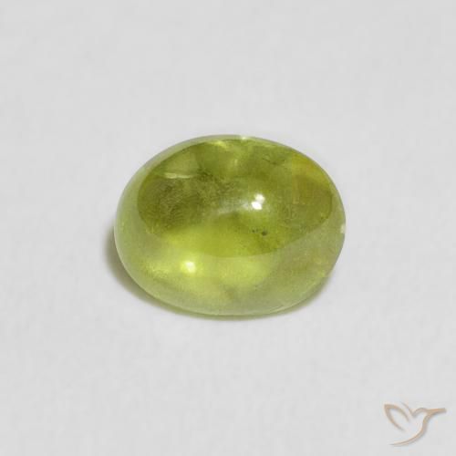 0.84ct Natural Verde oliva Esfena, oval, Transparente