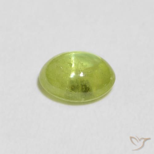 Esfena Verde amarelado vivo Natural 0.76ct, oval, Transparente