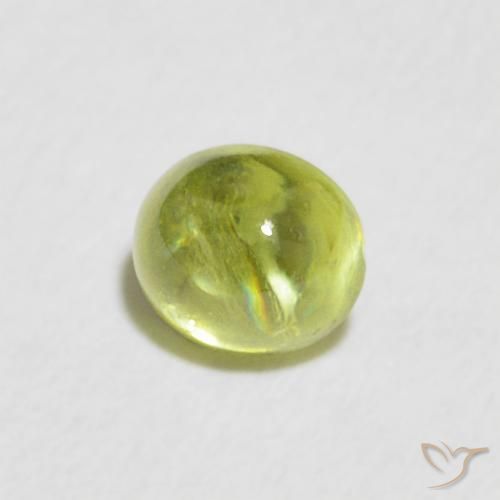 Esfena Verde Floresta Claro Natural 0.65ct, oval, Transparente