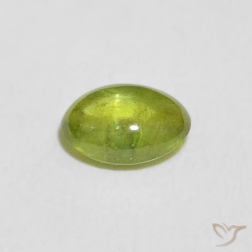 Esfena Verde oliva Natural 0.51ct, oval, Transparente