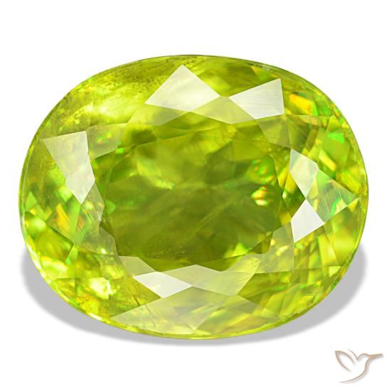 Esfena verde natural 9,05ct, corte oval, VS