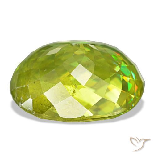 Esfena verde natural 9,05ct, corte oval, VS