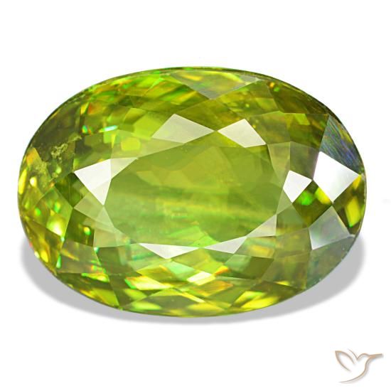 Esfena verde natural 7,87ct, corte oval, VS