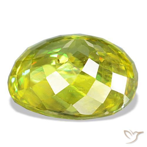 Esfena verde natural 8,11ct, corte oval, VS