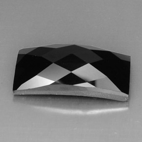 Espinélio preto natural 13,88ct, baguete, opaco