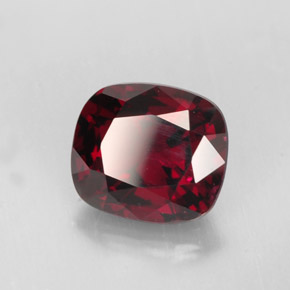 Espinélio  natural 1,99ct, almofada cortada, VS
