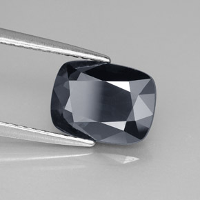 Espinélio violeta natural 2,85ct, almofada cortada, VVS