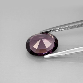 Espinélio  natural 2,02ct, corte oval, VVS-VS