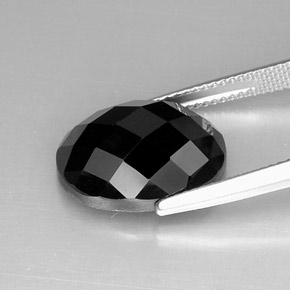 Espinélio preto natural 11,93ct, corte oval, opaco