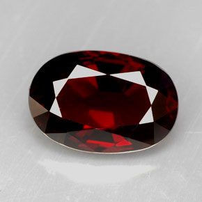 Espinélio  natural 3,03ct, corte oval, VVS-VS