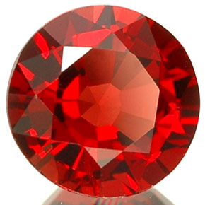 Espinélio vermelho natural 0,70ct, corte redondo, VS