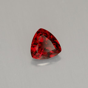 Espinélio vermelho natural 0,53ct, trillion, VS