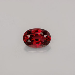 Espinélio  natural 0,76ct, corte oval, VS