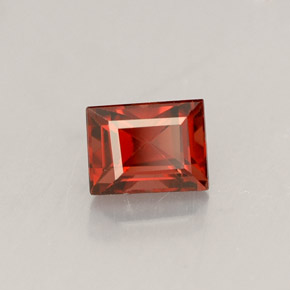 Espinélio vermelho natural 0,56ct, baguete, VS