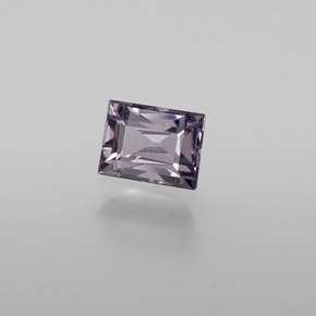 Espinélio violeta natural 0,53ct, baguete, VS
