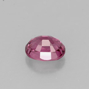 Espinélio  natural 0,69ct, corte oval, VS