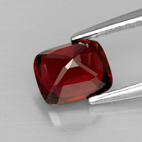 Espinélio vermelho natural 1,06ct, almofada cortada, VVS
