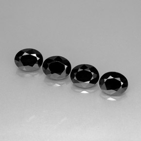 Pedras preciosas de espinélio preto natural de  ct, corte oval, opaco