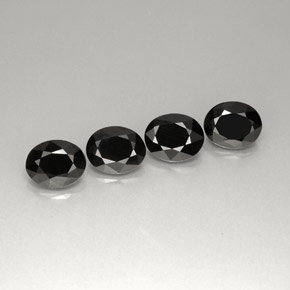 Pedras preciosas de espinélio preto natural de  ct, corte oval, opaco