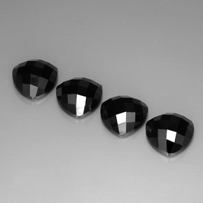 Pedras preciosas de espinélio preto natural de  ct, trillion, opaco