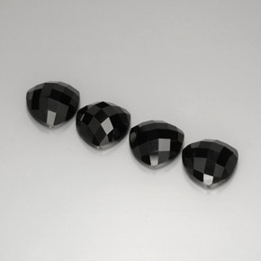 Pedras preciosas de espinélio preto natural de  ct, trillion, opaco