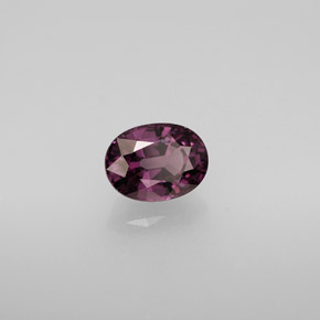 Espinélio  natural 1,33ct, corte oval, VS