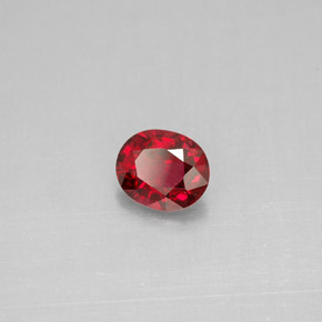 Espinélio  natural 0,63ct, corte oval, VS